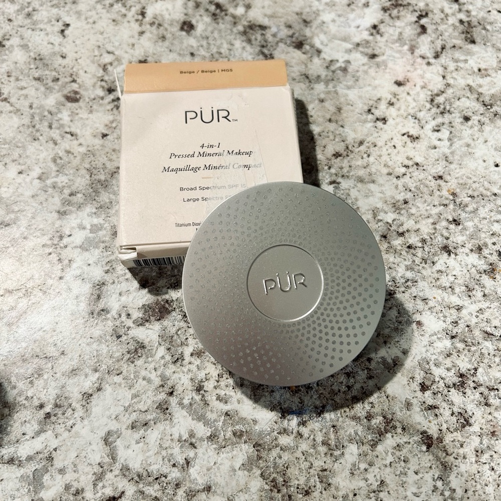 PÜR Beauty 4-in-1 Pressed Mineral Makeup SPF 15 Powder Foundation